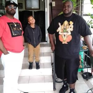 Meet your Posher, E charles